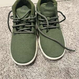 Men’s allbirds Green Sneakers - never worn